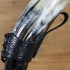Mytholon Drinking Horn Belt Holder Castagir Black -Renaissance and Tudor clothing Shop drinking horn belt holder castagir black 2