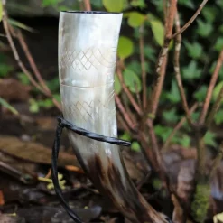 Epic Armoury Drinking Horn Druid 0,5L, Light -Renaissance and Tudor clothing Shop drinking horn druid 05l light 5