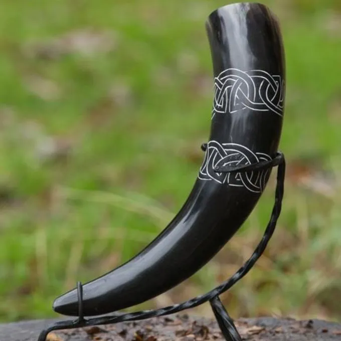 Epic Armoury Drinking Horn Tara With Celtic Knots, Light 5 Epic Armoury Drinking Horn Tara With Celtic Knots, Light - Image 3
