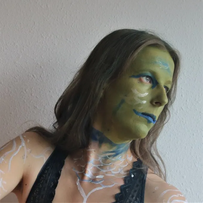 Epic Armoury Epic Effect LARP Make-Up - White, Water Based 5 Epic Armoury Epic Effect LARP Make-Up - White, Water Based - Image 3