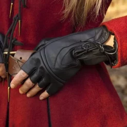Epic Armoury Fingerless Gloves With Laces, Black -Renaissance and Tudor clothing Shop fingerless gloves with laces black 2