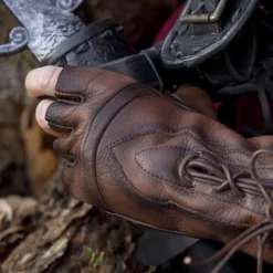 Epic Armoury Fingerless Gloves With Laces, Brown -Renaissance and Tudor clothing Shop fingerless gloves with laces brown 3