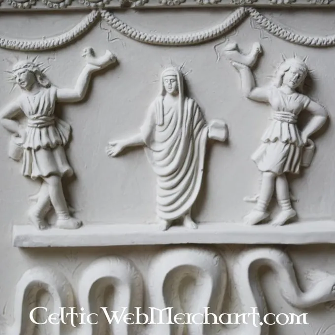 Lararium Pompeii 5 Lararium Pompeii - Image 3