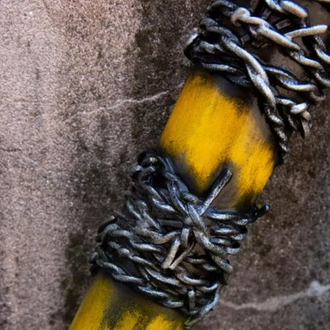 Epic Armoury LARP Baseball Bat Barbed Wire, 80 Cm, Yellow 6 Epic Armoury LARP Baseball Bat Barbed Wire, 80 Cm, Yellow - Image 4