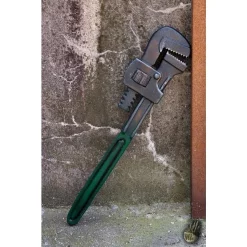 Epic Armoury LARP Wrench, Green -Renaissance and Tudor clothing Shop larp wrench green 1