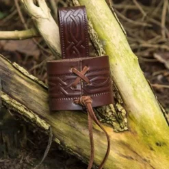Epic Armoury Leather Drinking Horn Holder Edda, Brown -Renaissance and Tudor clothing Shop leather drinking horn holder edda brown 2