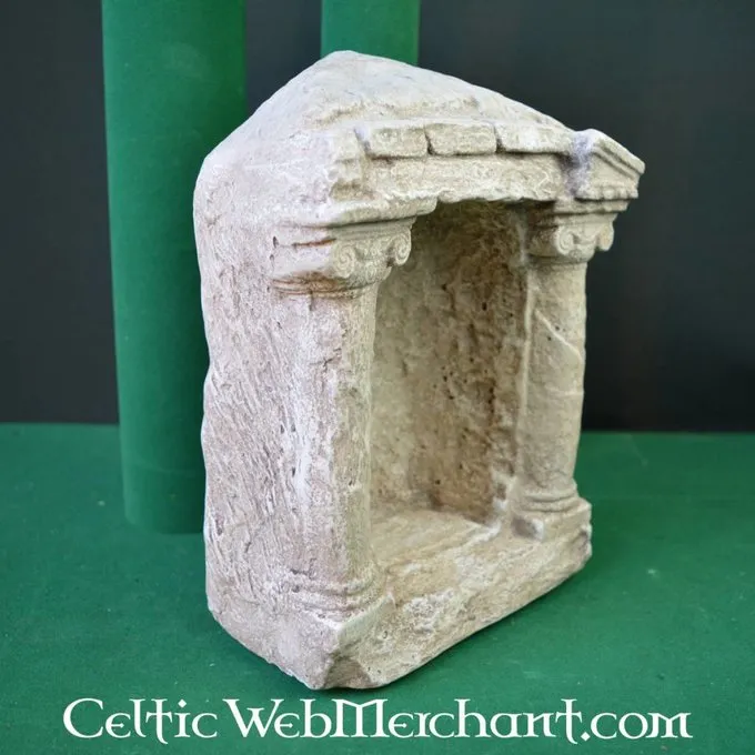 Roman Lararium (house Altar) 5 Roman Lararium (house Altar) - Image 3