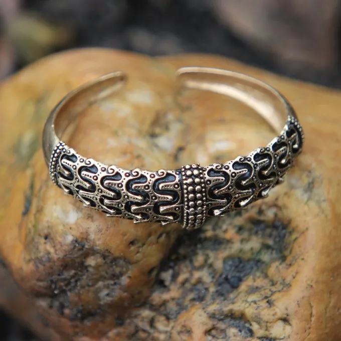 Viking Bracelet Orupgård, Bronze 6 Viking Bracelet Orupgård, Bronze - Image 4