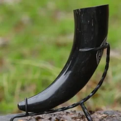 Epic Armoury Viking Drinking Horn Aegisjalmur, Dark 6 Epic Armoury Viking Drinking Horn Aegisjalmur, Dark -Renaissance and Tudor clothing Shop viking drinking horn aegisjalmur dark 1